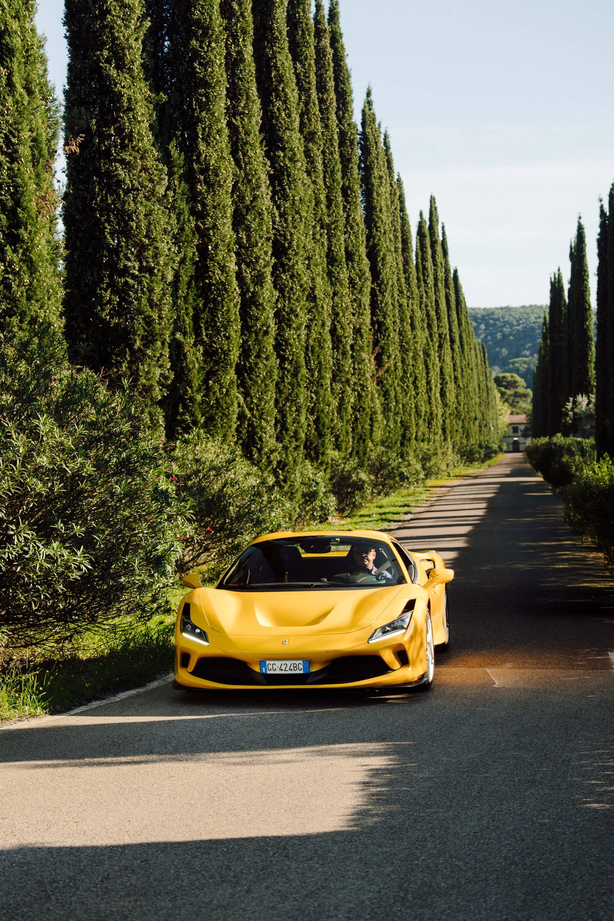 Supercar tra le vigne del Chianti