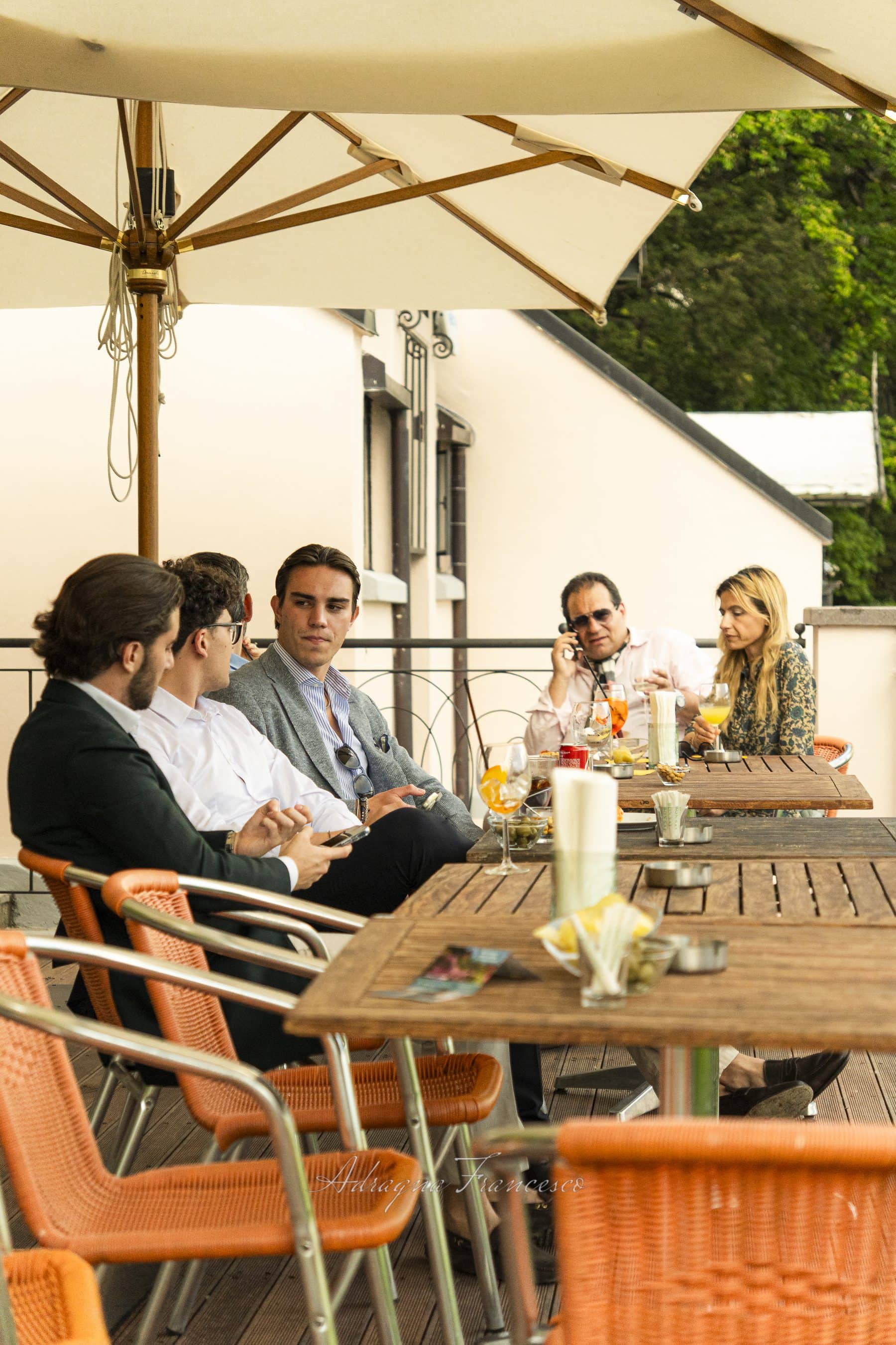 Ospiti a pranzo a Villa Flori sul Lago di Como