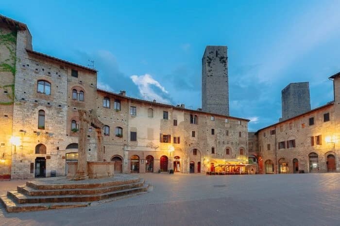 Visita Guidata a Piedi di San Gimignano