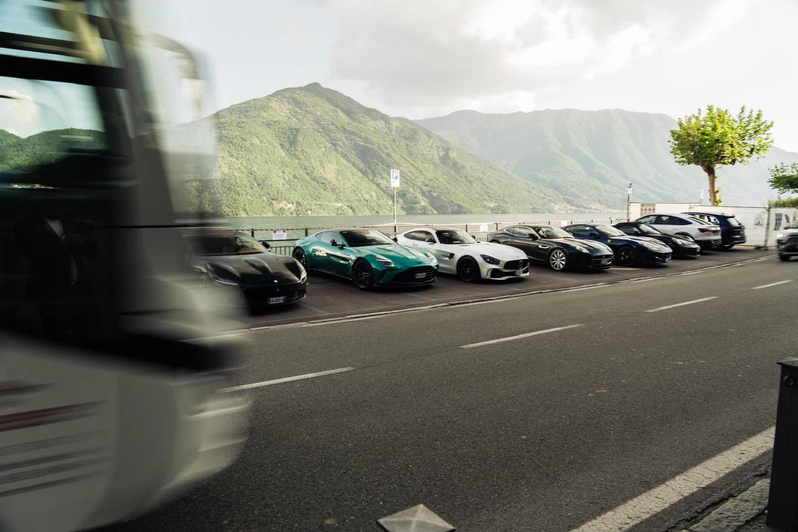 Tour in Supercar sul Lago di Como